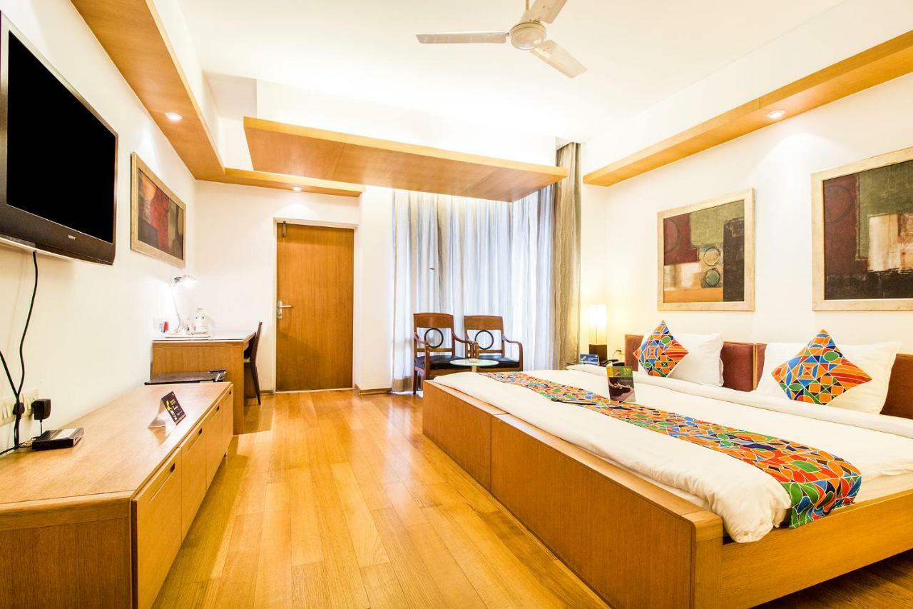 แฟบโฮเต็ล ราช ทรพร Hotel คูร์เคาน์ ภายนอก รูปภาพ